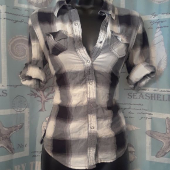 Arizona Jean Company Tops - Arizona Women Black&White Plaid Flannel